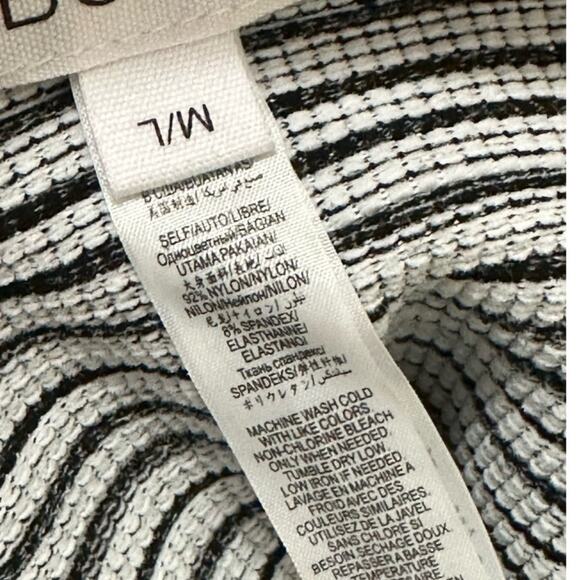 BCBGeneration black white striped fitted tank top size M/L - Picture 3 of 11